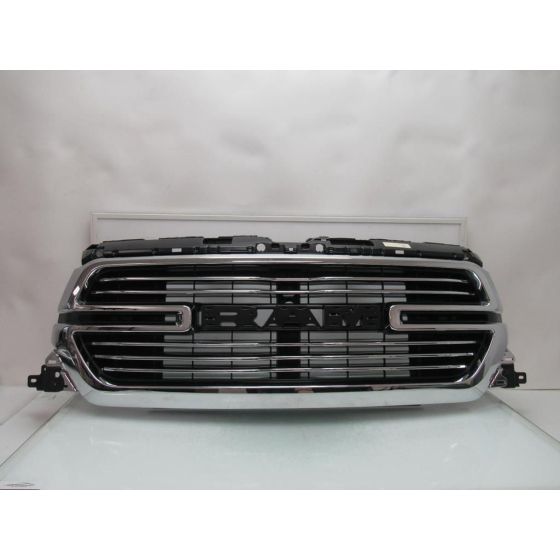 DODGE TRUCKS & VANS DODGE/PU (R1500) GRILLE CHROME BAR W/CHROME SURROUND (WO/CAMERA)(LARAMIE) OEM#68404924AE 2019-2022 PL#CH1200426