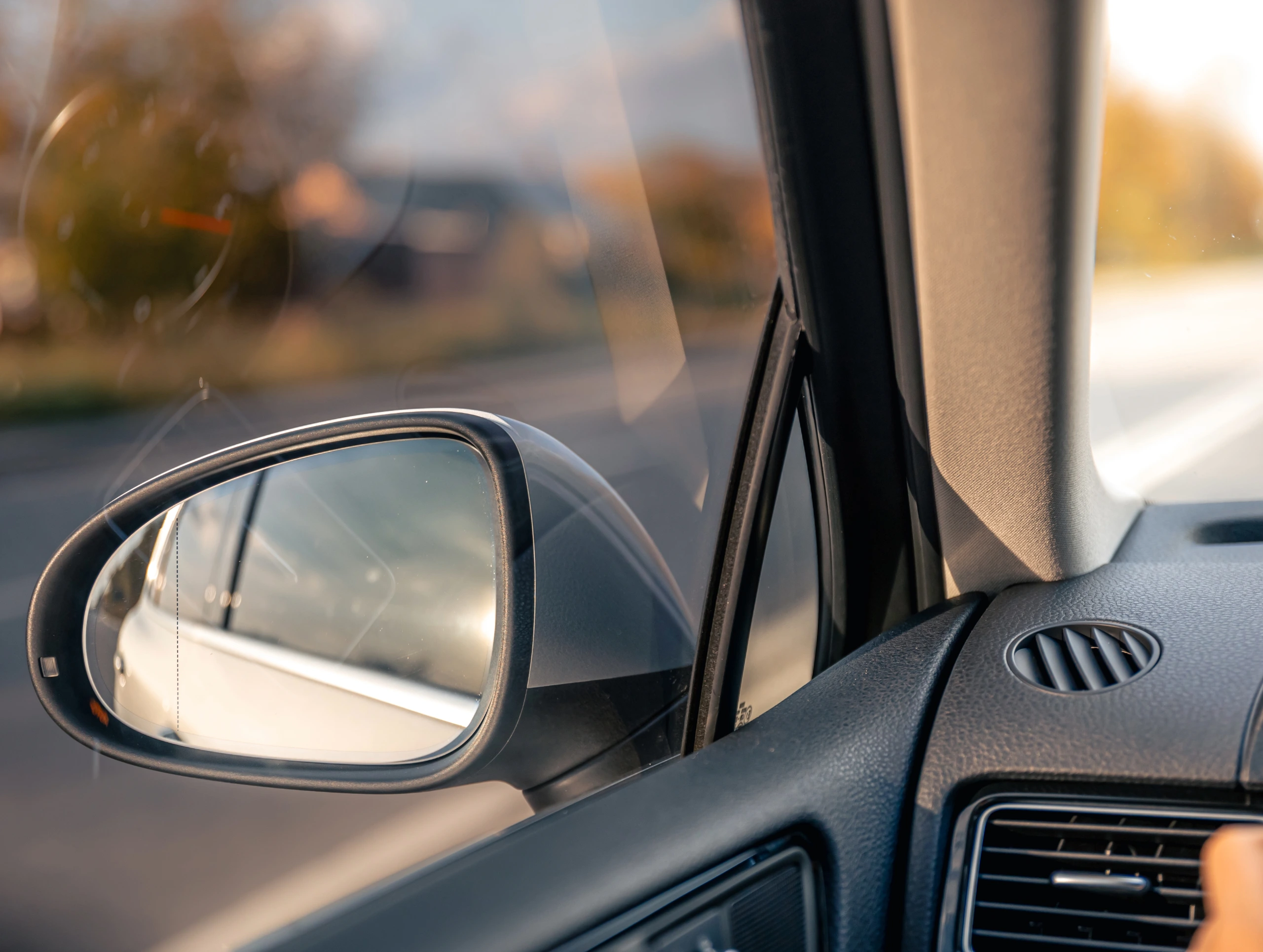 All You Need to Know About Replacing a Car Side Mirror